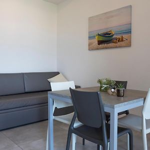 Superior One-Bedroom Apartment